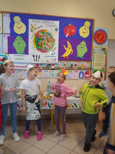 Dzieci śpiewają piosenki o zdrowym odżywianiu