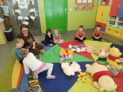 Misie na chuście animacyjnej.jpg