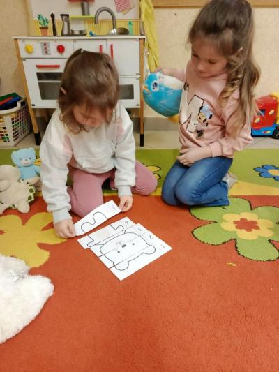 układanie puzzli misiów (5).jpg