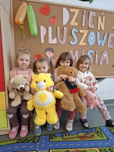 dziewczynki z misiami 2.jpg