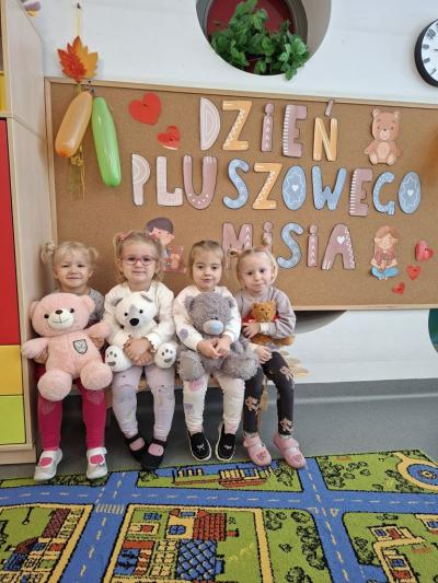 dziewczynki z misiami.jpg