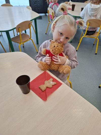 misiowy poczęstunek.jpg