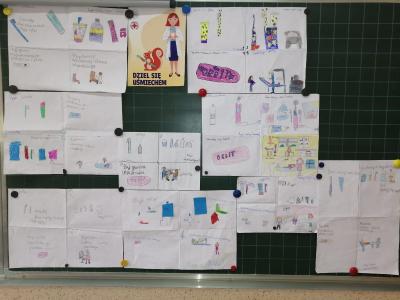 Wystwa plakatów wykonanych przez uczniów klasy drugiej- etapy dbania o zdrowe zęby.