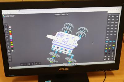 Projekt Robotycznego Kuriera Przyszłości utworzony w programie Creator.