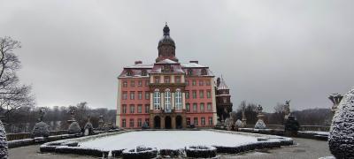 Widok na Zamek w Książu