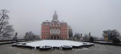 Widok na Zamek w Książu