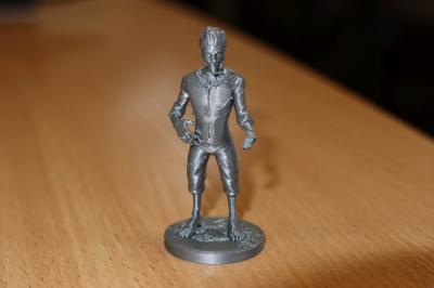Wydrukowana na drukarce 3D postać  Billbo Baginsa.