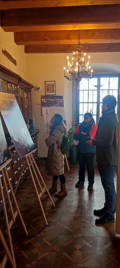 Nauczycielki z Portugalii zwiedzają ekspozycje bieckiego muzeum