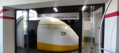 Model pociągu Hyperloop.