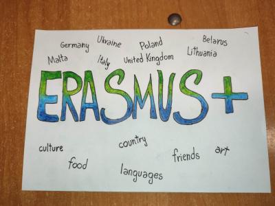 Rysunek wykonany przez ucznia z napisem ERASMUS