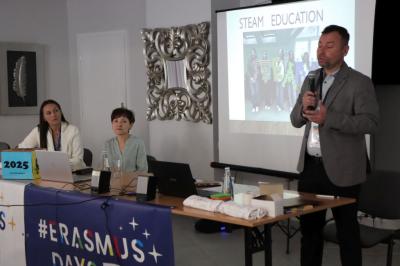 Konferencja STEAM - wysąpienie Przewodniczącego Rady Miejskiej w Bieczu.