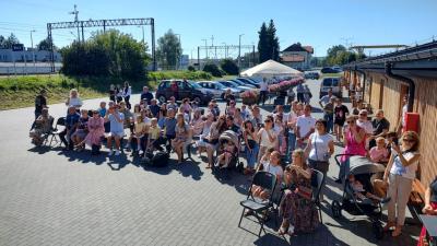 Publiczność przed sceną