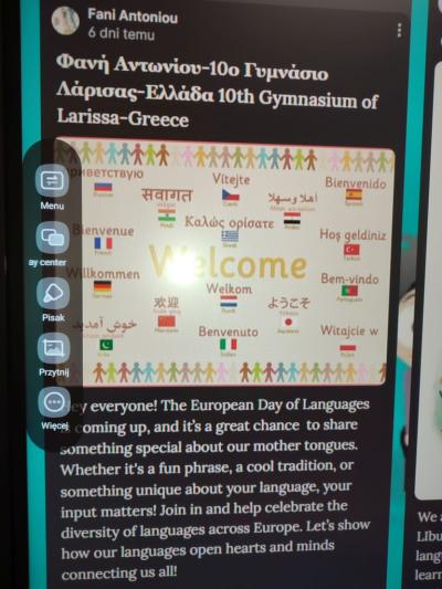 Uczniowie w raamch lekcji pracują na padlecie i wymieniają się informacjami z uczniami z krajów europejskich.