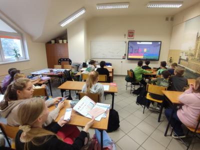 Rozwiązujemy quizy wiedzy o krajach anglojęzycznych