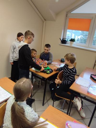 Częstujemy ciastem z okazji Erasmus Days