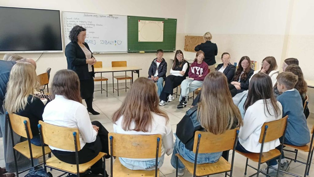 Spotkanie młodzieżowej rady miasta Spotkanie młodzieżowej rady miasta