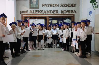 Występujący uczniowie a programie artystycznym