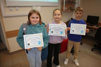 Uczniowie z certyfikatami