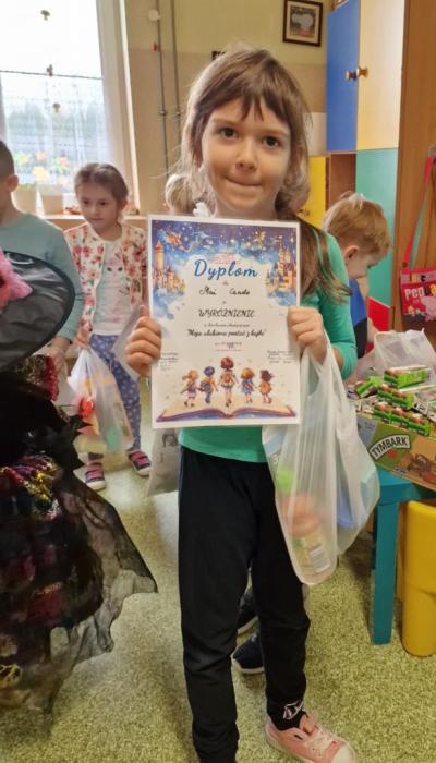 wręczenie nagród i dyplomów uczestnikom konkursu