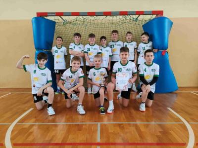 Na zdjęciu Reprezentacja Szkoły Podstawowej w Libuszy - Mistrzowie Gminy Biecz w koszykówce chłopców 2025