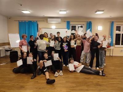 Zdjęcie grupowe na zakończenie obozu