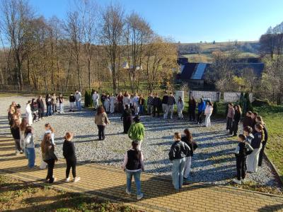 Rozgrzewka na świeżym powietrzu