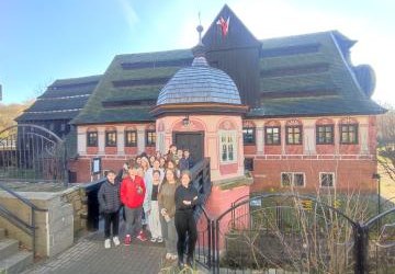 Uczniowie ZSP Libusza w Muzeum Papoiernictwa w Dusznikach Zdroju
