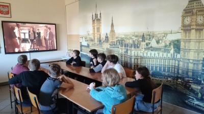 Film- czym kampania różni się od reklamy