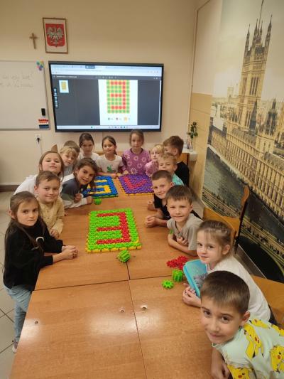 Liczba 3 w wykonaniu uczniów