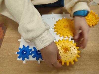 Dobieranie elementów konstrukcyjnych wg instrukcji w zadaniu