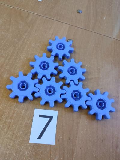 Dobieramy liczbę klocków do cyfr