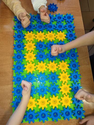 Cyfra 5 w wykonaniu uczniów