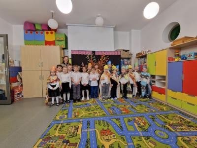 Zdjęcie grupowe grupy aktorskiej