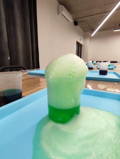 Wyniki eksperymentów w czasie warsztatów chemicznych w Muszynova