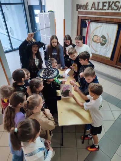 Aktywność najmłodszych na przerwach międzylekcyjnych - gra eliksir Przyjaźni