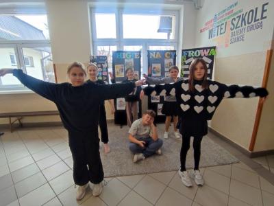 Przedstawienie -Telefon cały mój świat