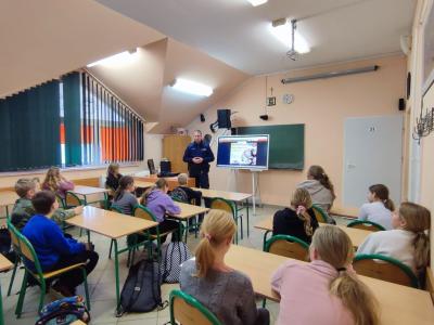 Spotkanie z policjantem - cyberbezpieczeństwo