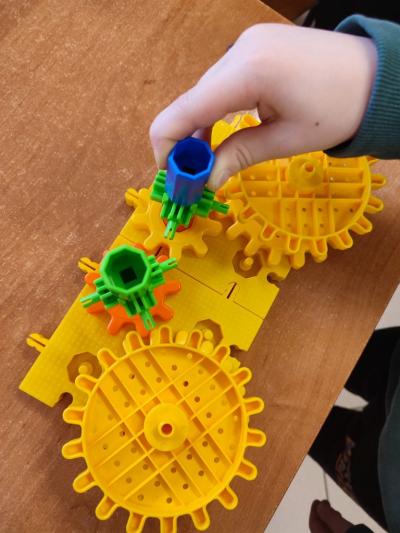 Prace wykonanae przez uczniów z klocków Korbo