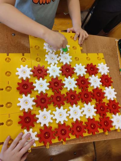 Zadania projektowe wykonane na klockach Korbo