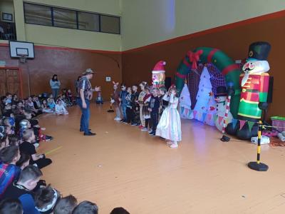 Konkurs na najładniejszy strój.