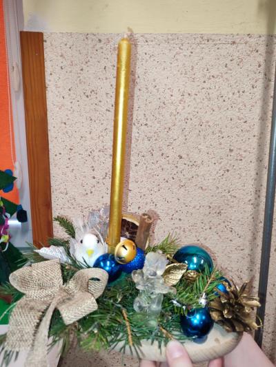 Stroiki i ozdoby świąteczne wykonane przez uczniów