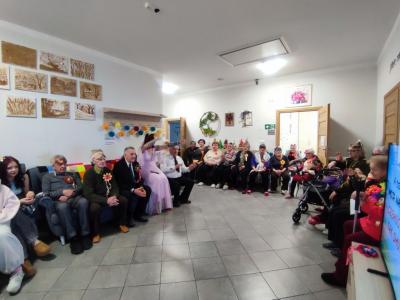 Bal karnawałowy z Seniorami w Dziennym Ośrodku Wsparcia w Libuszy