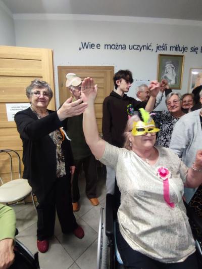 Bal karnawałowy z Seniorami w Dziennym Ośrodku Wsparcia w Libuszy