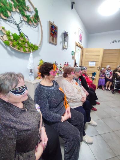 Bal karnawałowy z Seniorami w Dziennym Ośrodku Wsparcia w Libuszy