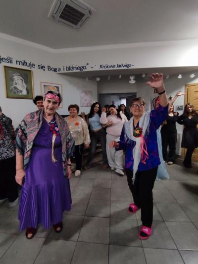 Bal karnawałowy z Seniorami w Dziennym Ośrodku Wsparcia w Libuszy