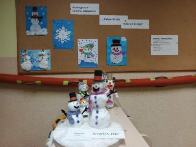 Na zdjęciu widać prace konkursowe dzieci.