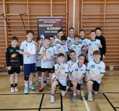 Uczniowie SP w Libuszy - Mistrzowie Gminy Biecz w piłce ręcznej