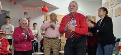 Seniorzy uczestniczą w zadaniach programu H2H