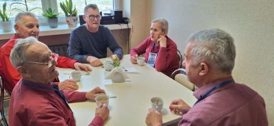 Zdjęcie grupowe Seniorów z realizacji programu H2H