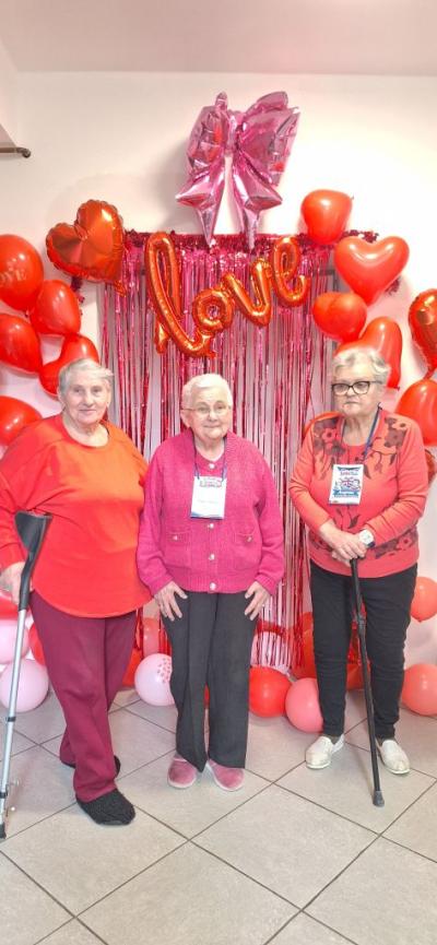 Zdjęcie grupowe Seniorów z realizacji programu H2H